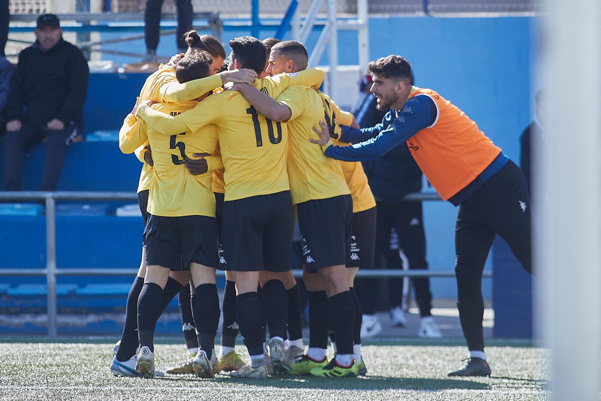 Victoria del Hércules en Zaragoza ante el Ebro