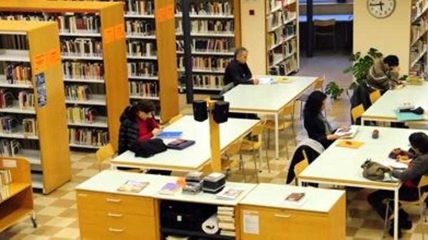 La biblioteca del Casino no tancarà als migdies i tindrà una aula d&#039;estudi a partir del maig