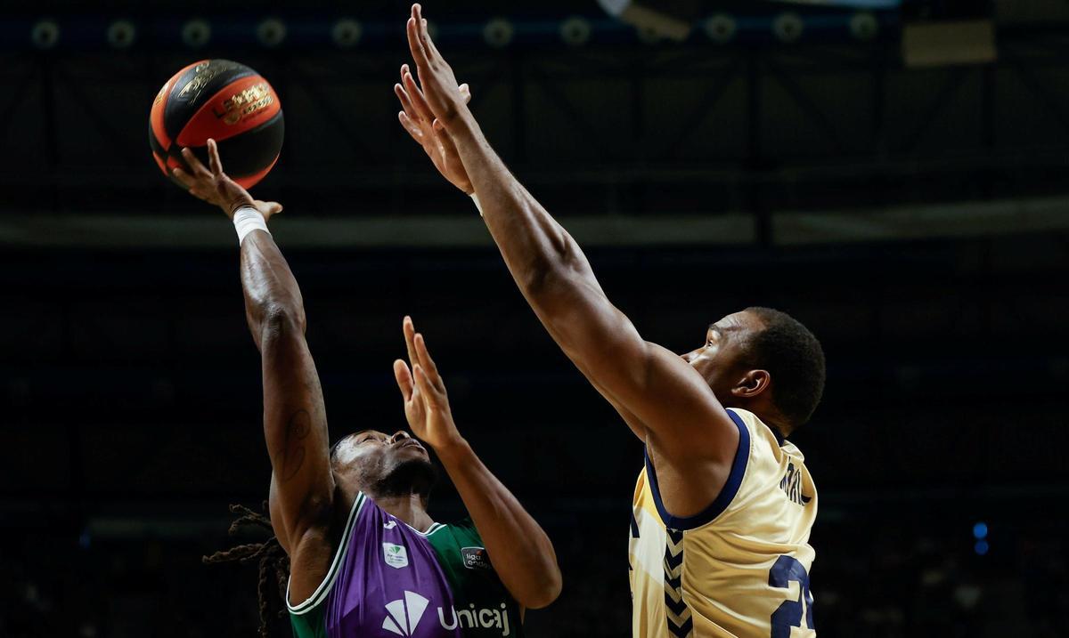 Perry volvía al Unicaja después de no aparecer en cuartos de final