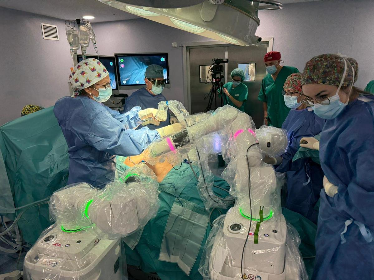 Un momento de la intervención en el Obispo Polanco.