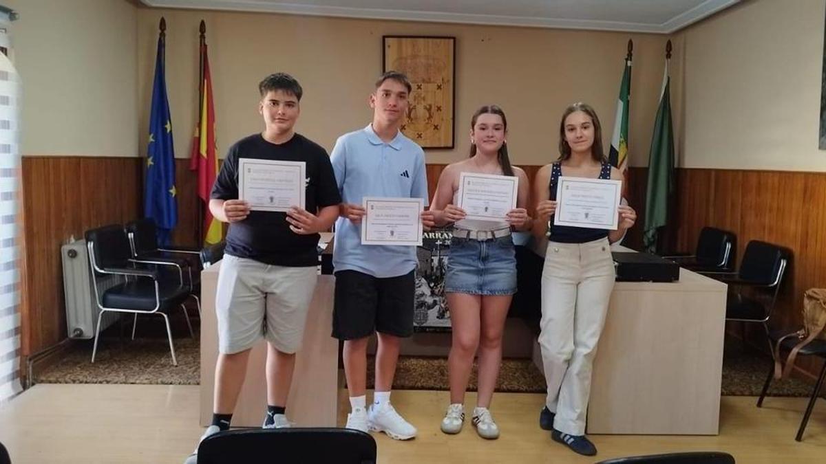 Estudiantes que han recibido las Becas a la Excelencia Educativa.