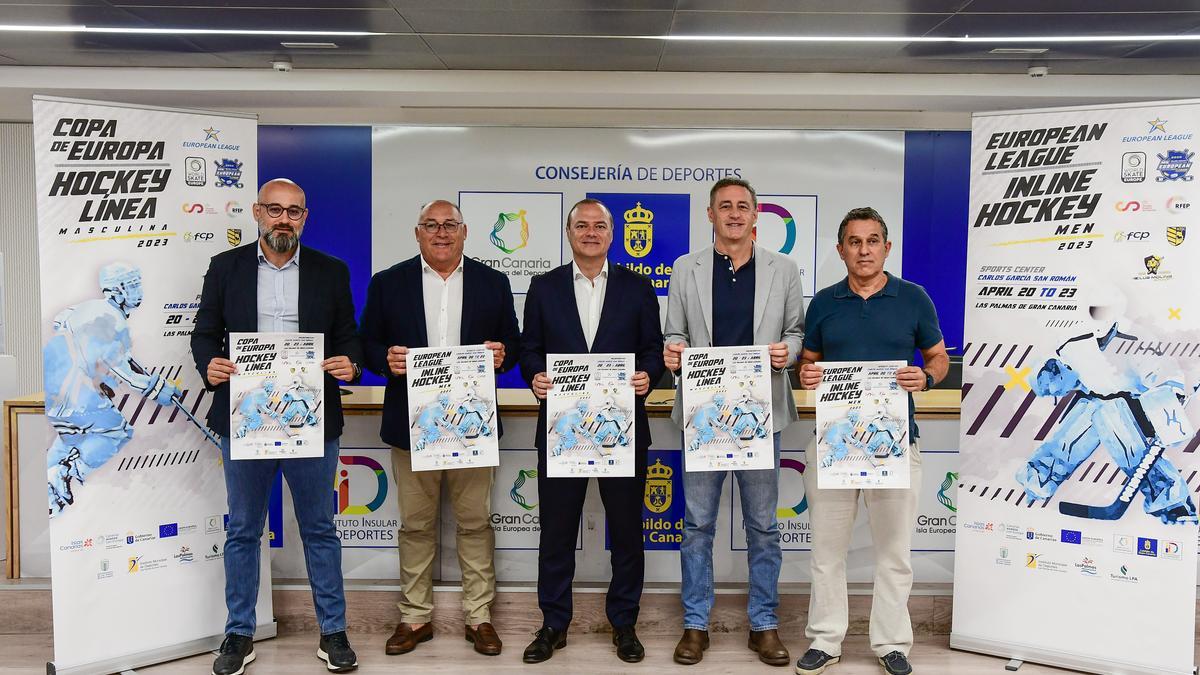 De izd. a dch.: Aridany Romero, Manolo López, Augusto Hidalgo, Francisco Castellano y Alejandro Molina, en el acto de presentación de la Copa de Europa de Hockey Línea Masculino