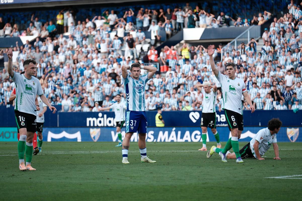 Málaga CF vs Racing de Santander, en imágenes