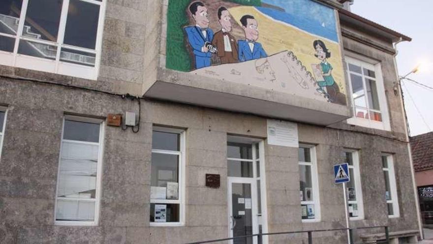 La biblioteca de Beluso está en la Casa do Pobo de la parroquia. // GN