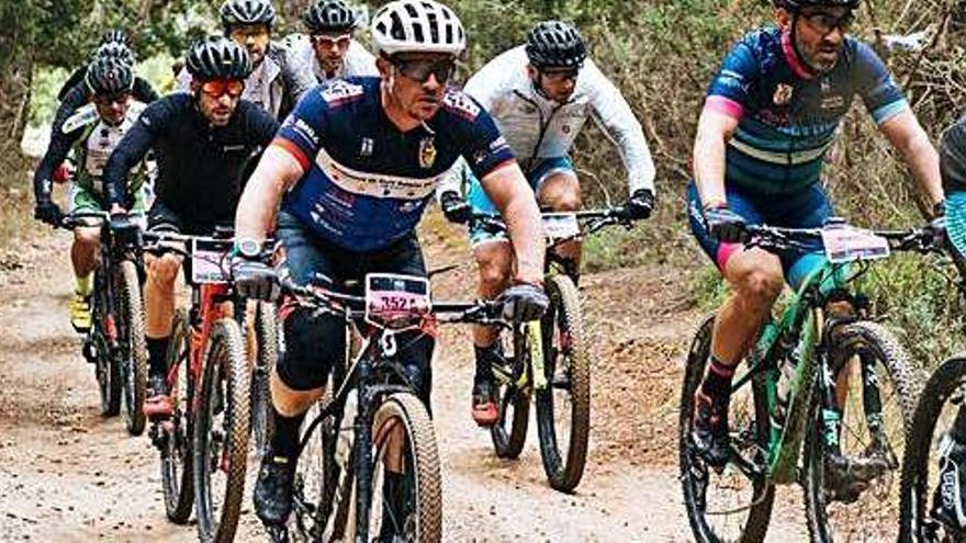 «La gente nos dice que hay que hacer  la Vuelta al menos una vez en la vida»