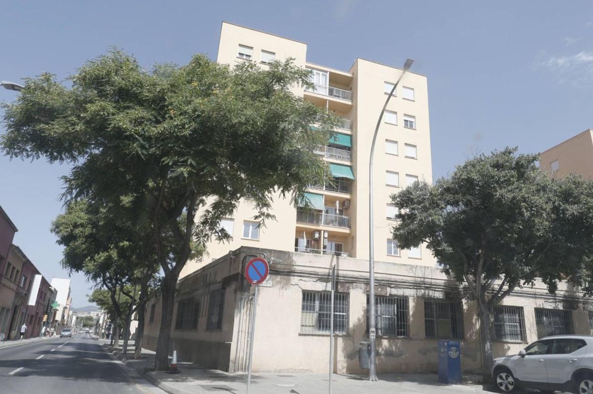 Edificio en el carrer de Llucmajor en Palma. | M. MIELNIEZUK
