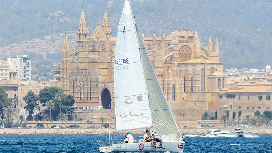 Imagen del barco costasoleño, rival a batir en la cita balear.