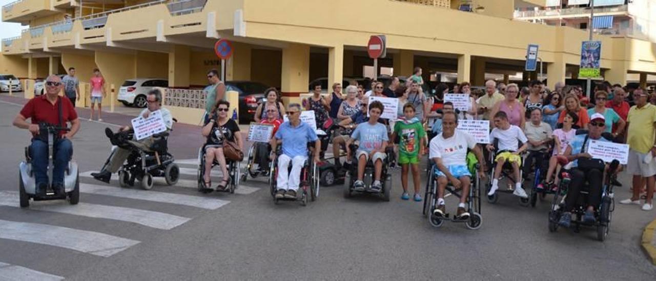 Valldigna Accessible firma la paz en Tavernes