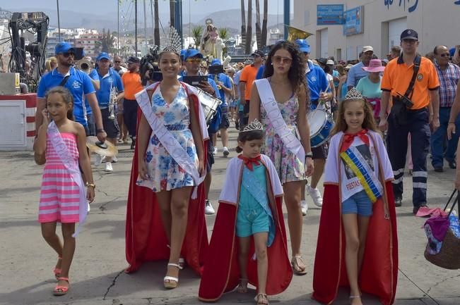 Procesión marítima de la Virgen del Carmen ...