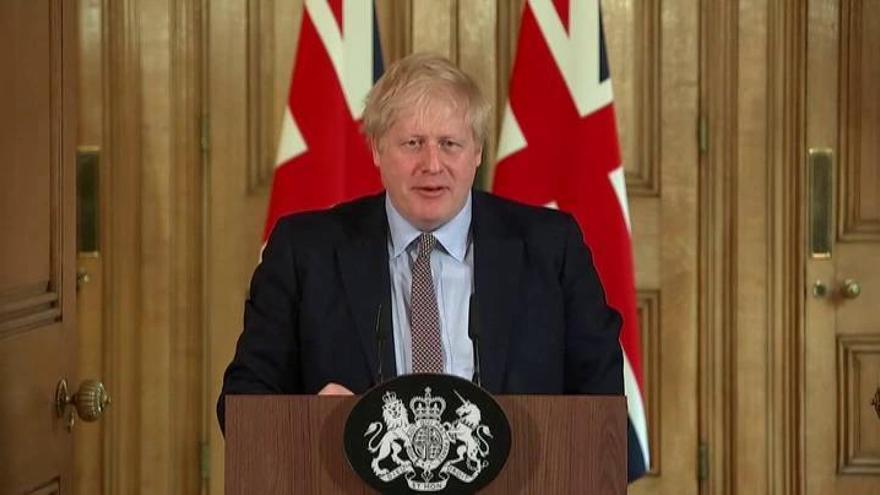 Boris Johnson ingresa en la UCI por coronavirus