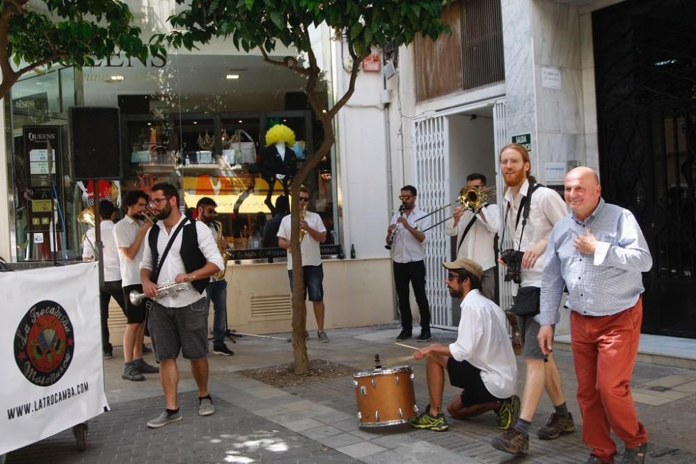 Música balcánica en el centro de Murcia