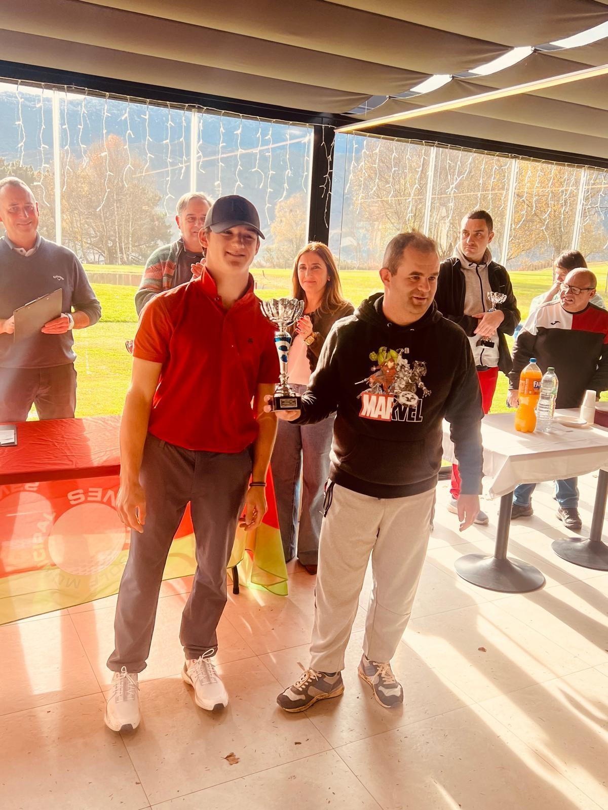 Torneo de Navidad de Golf del centro Don Orione