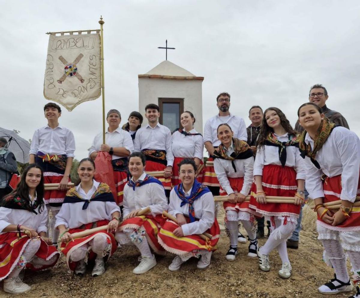 Ambel estrena el pilar votivo
de las Santas Reliquias