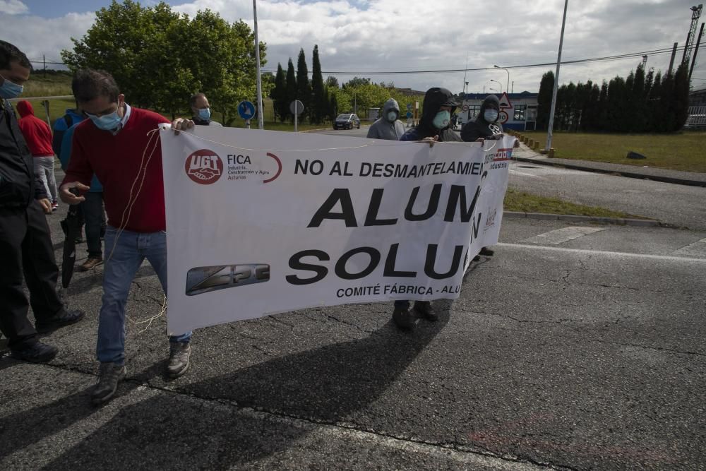 La plantilla de Alu Ibérica se moviliza