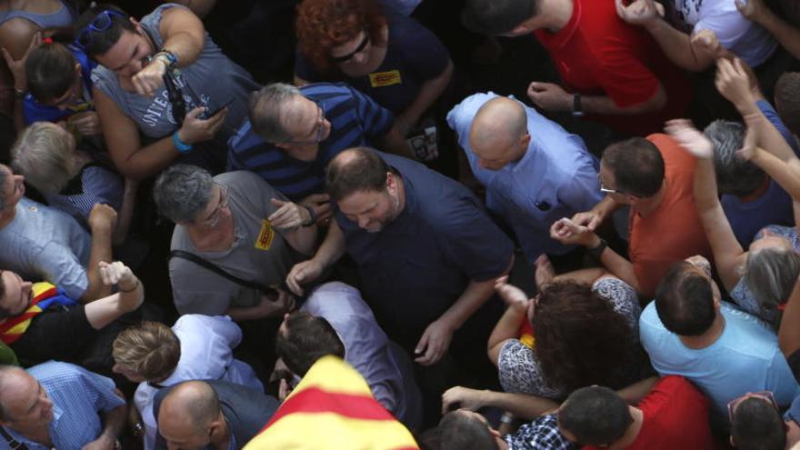 Oriol Junqueras a la Plaça Universitat.