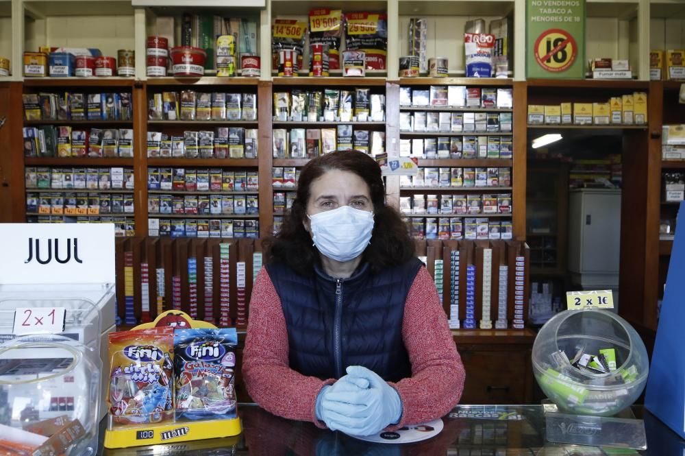 Algunos de los rostros que, detrás de las mascarillas, resultan imprescindibles en el estado de alarma