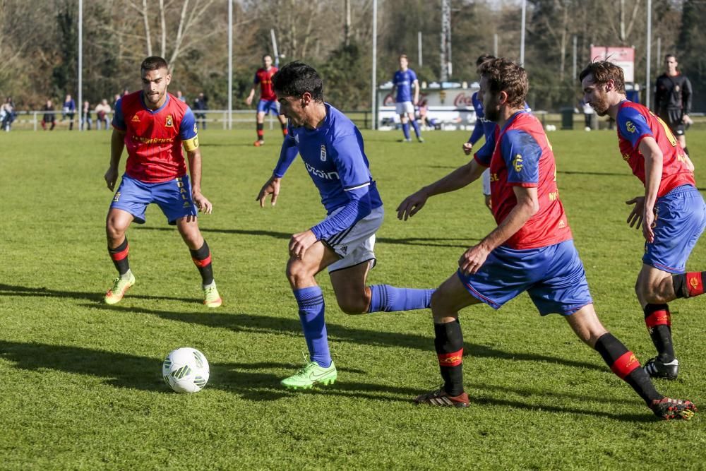 El partido entre el Oviedo B y el Condal, en imágenes