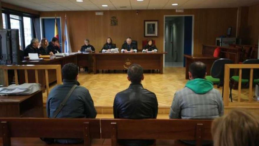 Penas de entre 2 y 4 años para tres vigueses que distribuían droga en Ourense