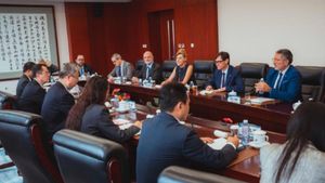Reunión en China del presidente de la Generalitat, Salvador Illa, junto a los consellers Sámper y Duch con el Consejo Chino para la Promoción del Comercio Internacional