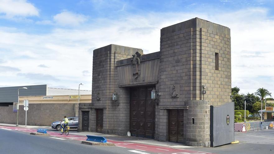 Las ocho capitales de Canarias albergan 200 monumentos franquistas en la actualidad