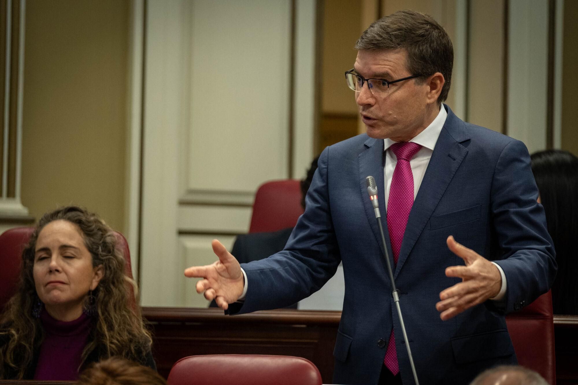 Pleno del Parlamento de Canarias.