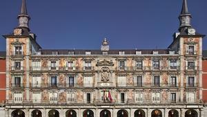 Vista de la fachada de la Casa de la Panadería, desde la Plaza Mayor (Madrid)