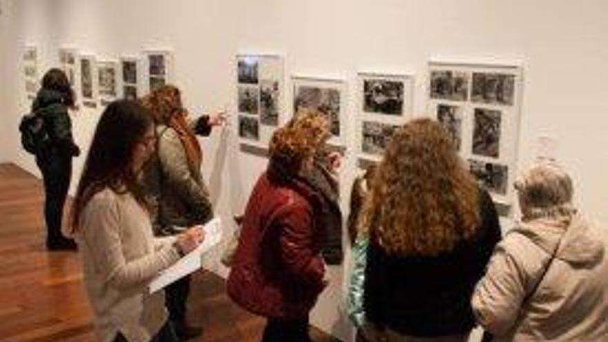 El Provincial organiza una visita guiada a la exposición fotográfica de Otilio Vega