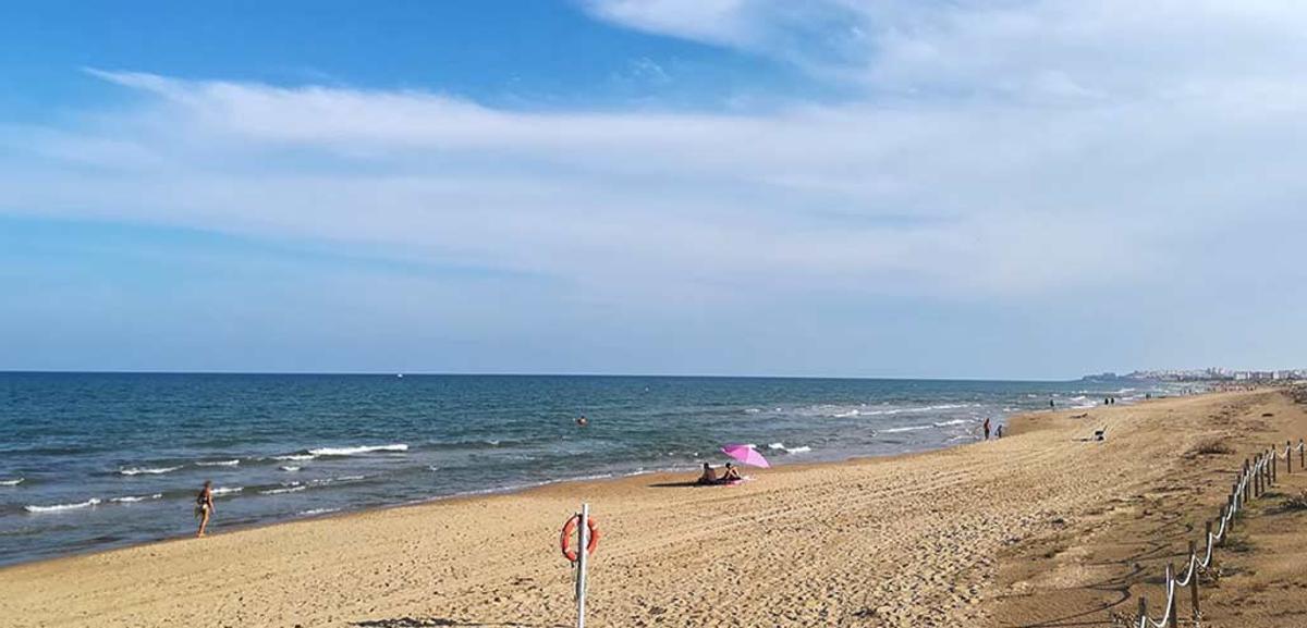 La playa de El Moncaio, en Guardamar del Segura