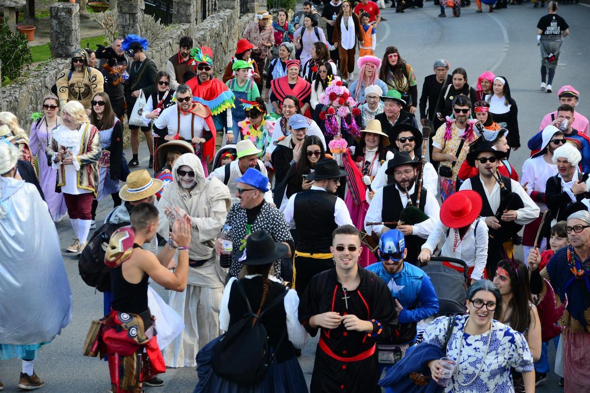 A primeira xornada do tradicional Entroido do Hío en imaxes (II)