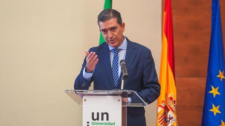 Herido el alcalde de Baeza tras un fallo en el ascensor de su vivienda