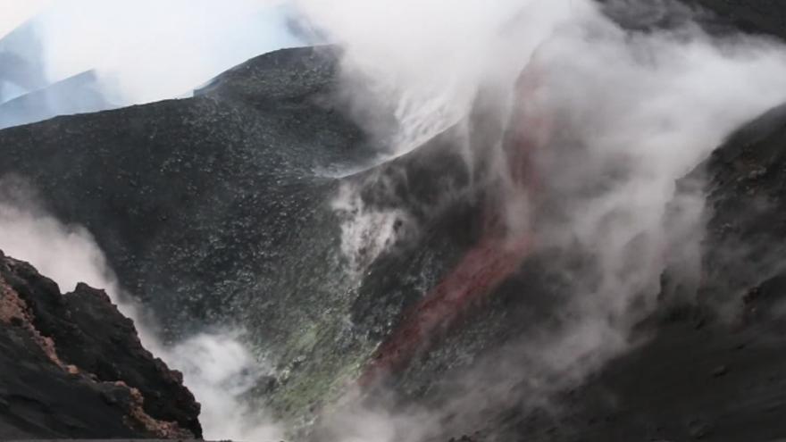 Interior de una de las bocas eruptivas del volcán de La Palma