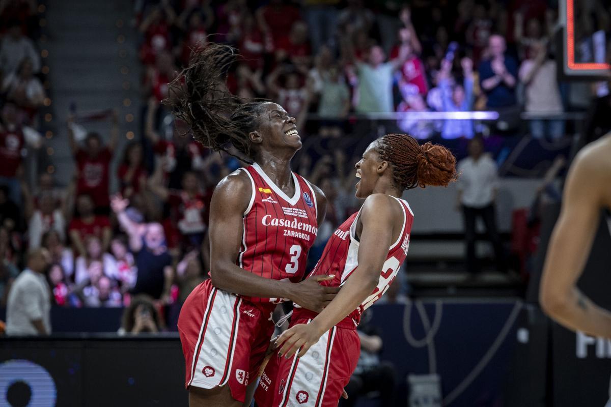 Bankolé y Mawuli celebran el triunfo ante el Landes.