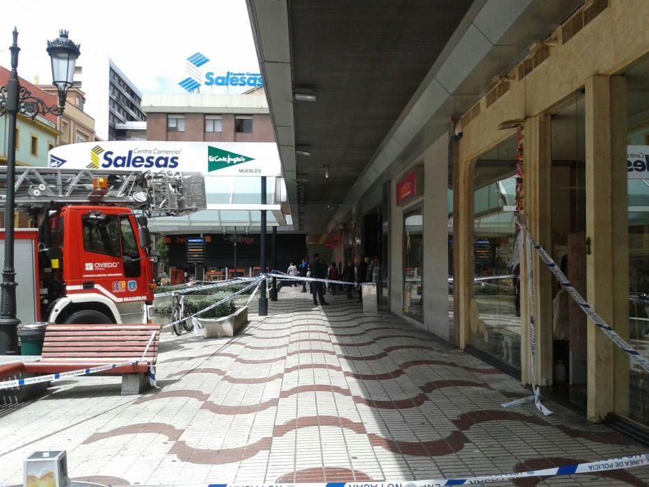 Una mujer fallece al incendiarse su piso en el edificio de Salesas, en Oviedo