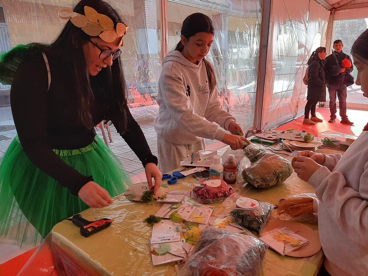 Los niños de Llanera inauguran el Antroxu por todo lo alto: el primer día de actividades, en imágenes