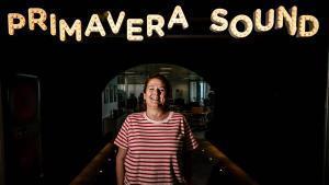 ¿En què consisteix la feina d’un ‘host’ en un festival de música? «Un artista ens va demanar cadells per relaxar-se»