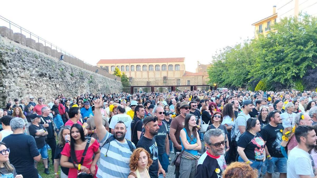 Fotogalería | Un festival en homenaje a Robe: las imágenes de la jornada en Plasencia