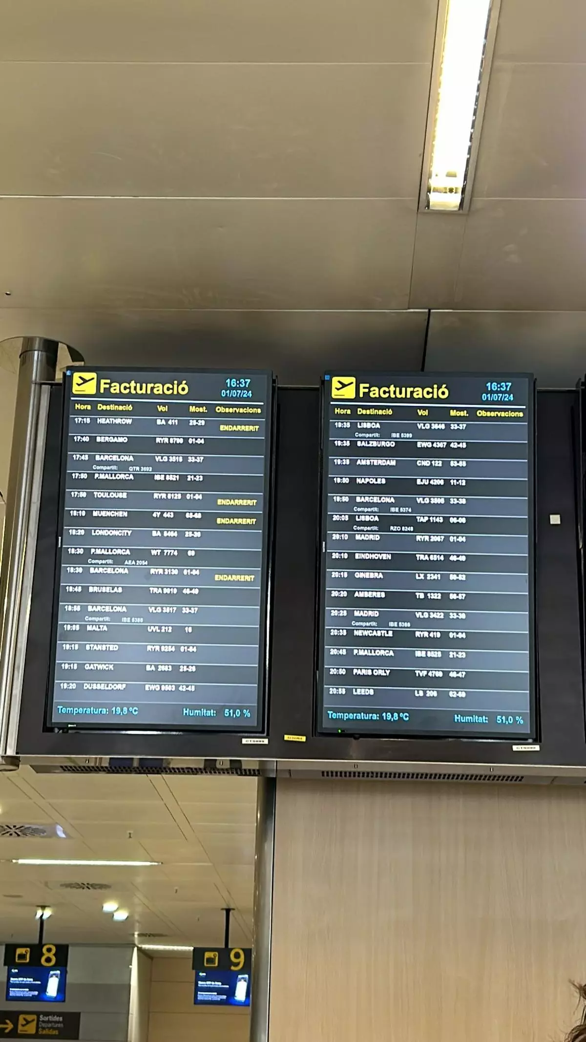 El vendaval provoca "colas infinitas", seis cancelaciones y retrasos en el aeropuerto de Ibiza