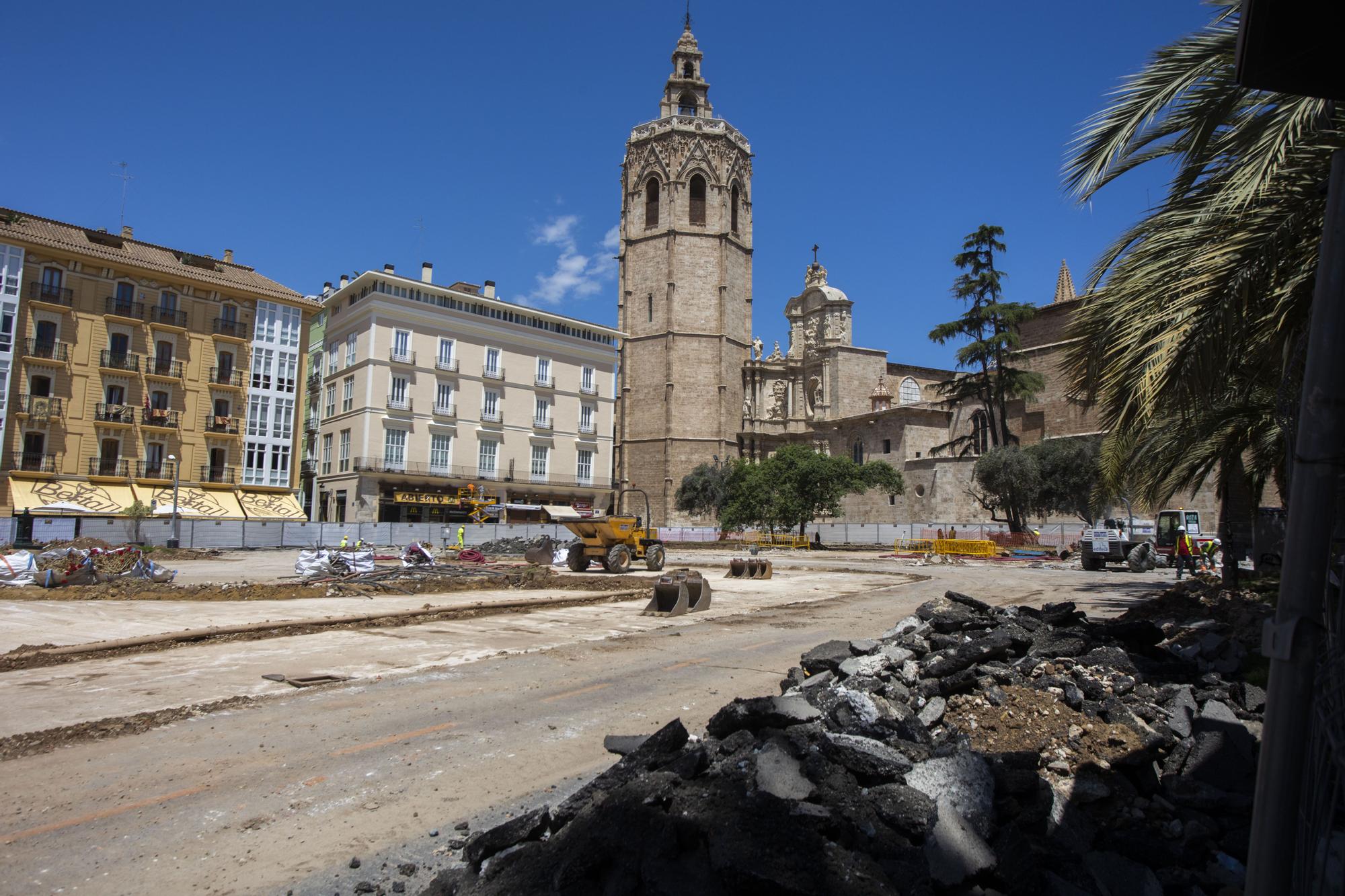 Así avanza la reforma de la plaza de la Reina