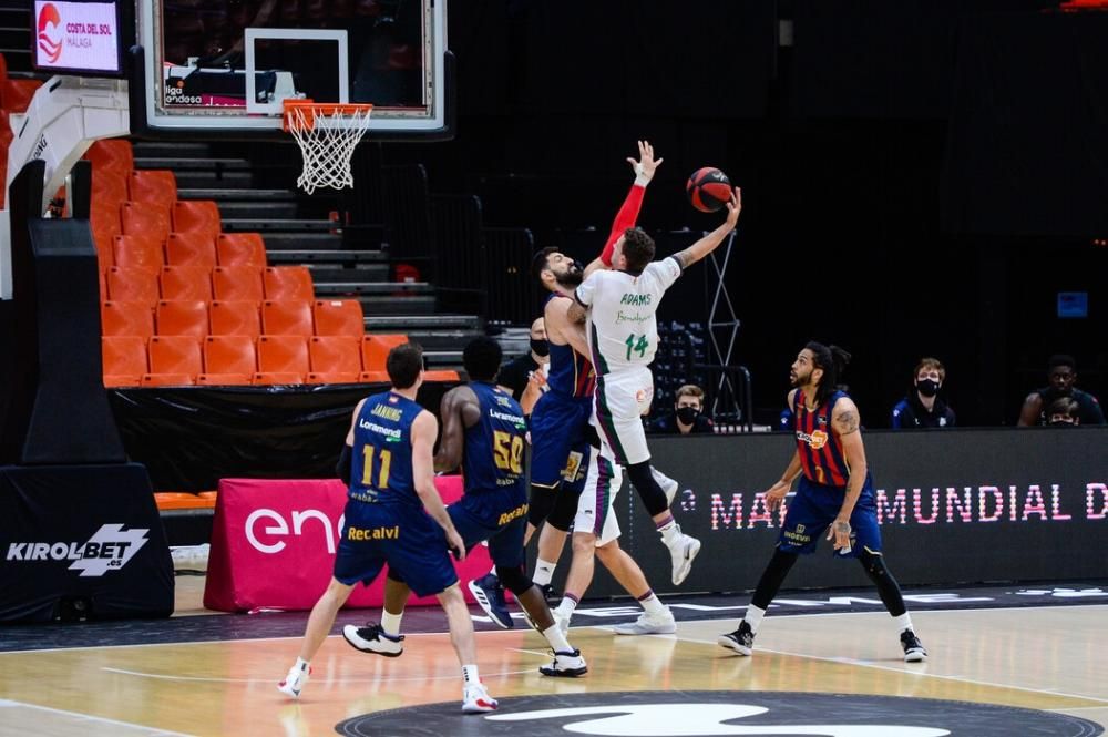 Las mejores imágenes del Baskonia-Unicaja en la Fase Final de la ACB