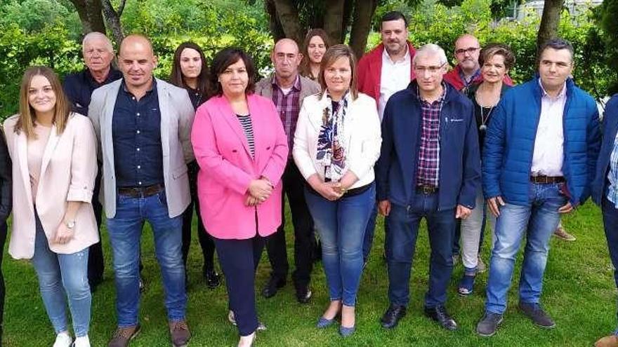 &quot;Frescura y experiencia&quot; para la candidatura de IU en Cangas