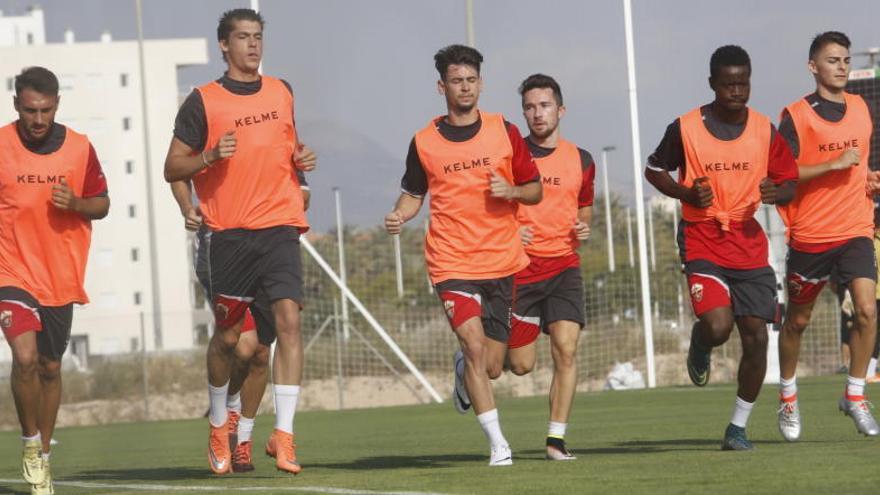 Eldin, durante un entrenamiento, ha sufrido un pinchazo muscular y es baja