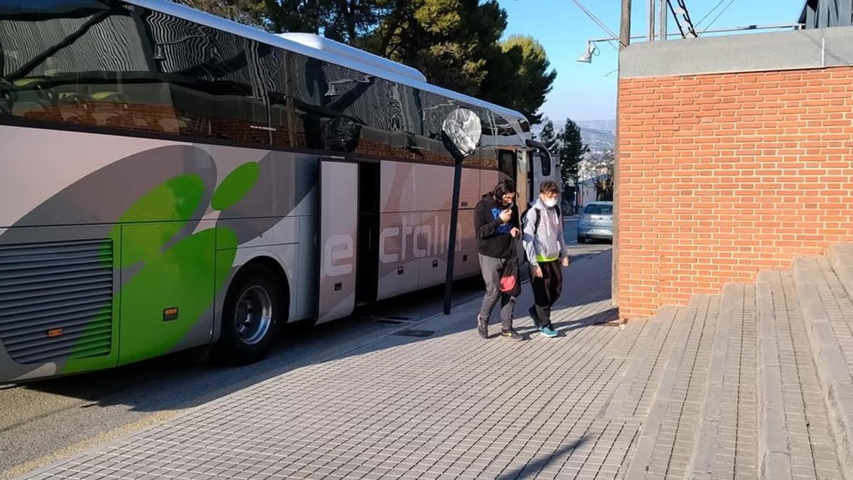 Autobús de las tardes al polideportivo municipal Francisco Laporta.