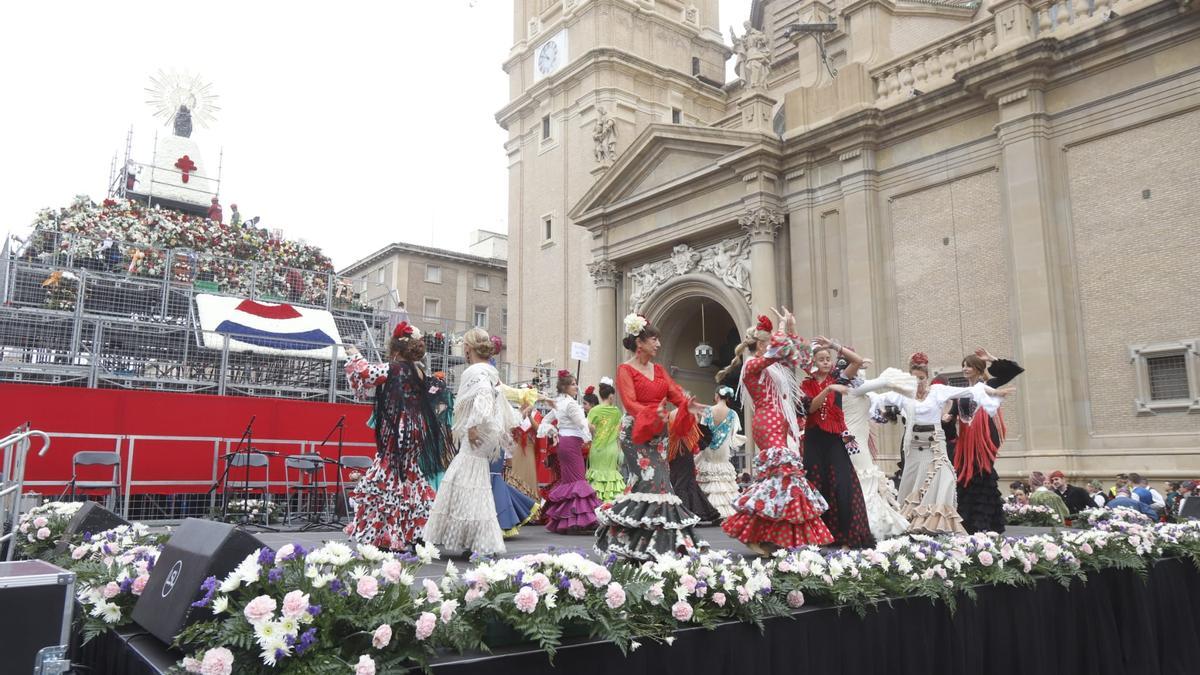 La Ofrenda de Flores a la Virgen del Pilar 2023 (I)