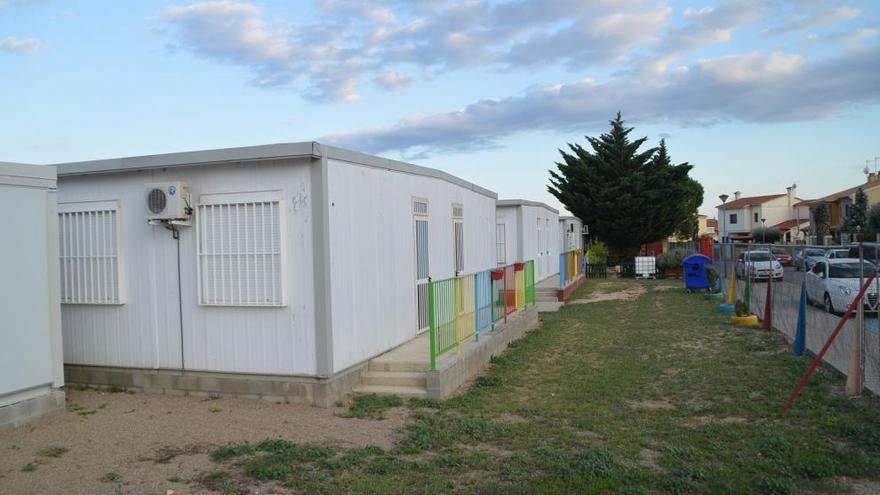 L&#039;escola fa deu anys que és en barracons.