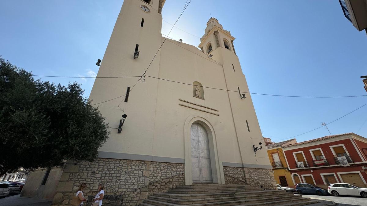 La Iglesia de Santa Ana, en una imagen de este verano.