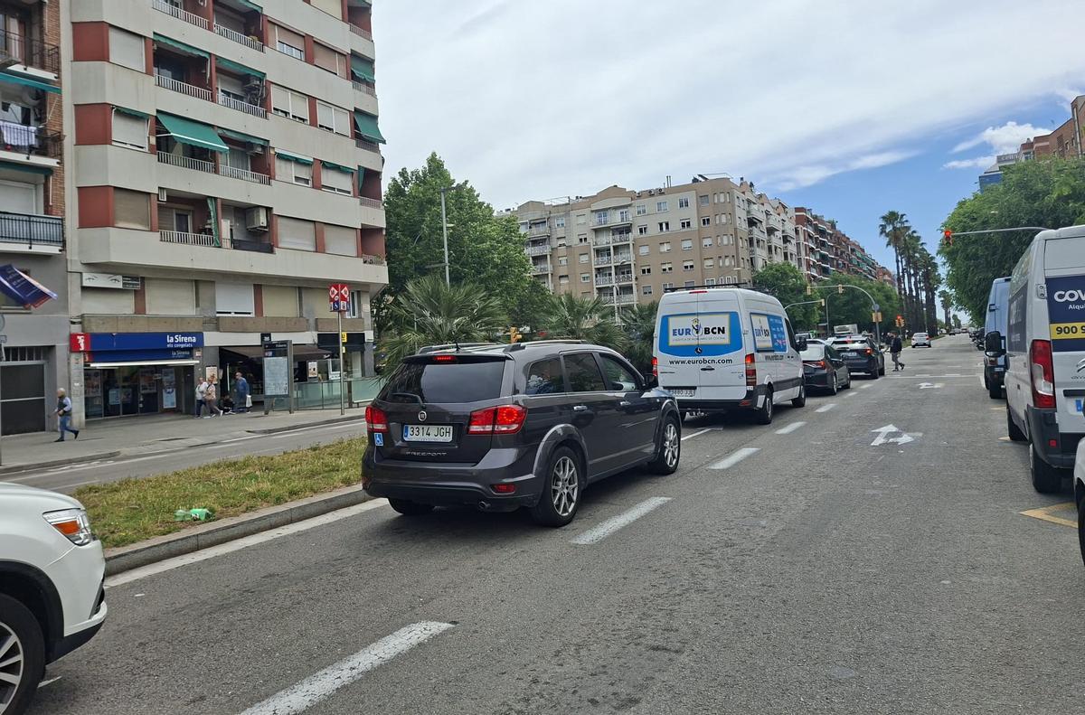 Aspecto actual del paseo de la Zona Franca, este jueves.
