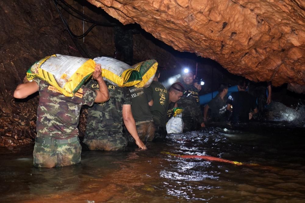 Las imágenes del rescate de los niños atrapados en Tailandia