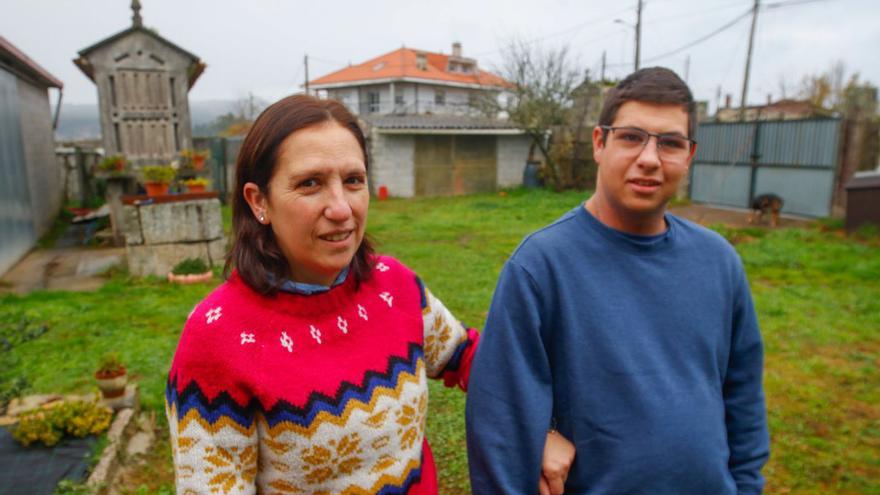 Una madre de Esperanza Salnés: “Mi hijo iba a dos terapias, pero a partir de ahora solo podrá ir a una”