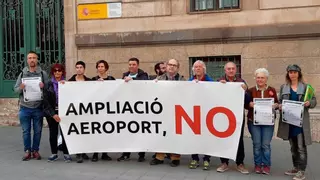 "Condenados por defender Mallorca": el GOB pide ayuda para recaudar los 5.000 euros de gastos derivados de la sentencia sobre la ampliación del aeropuerto