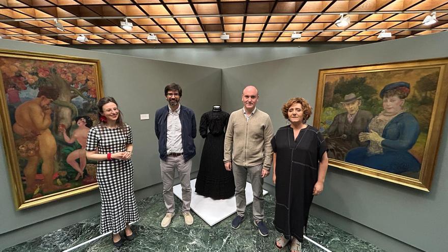 La moda a través de la mirada de Evaristo Valle: así es la nueva exposición sobre el pintor gijonés